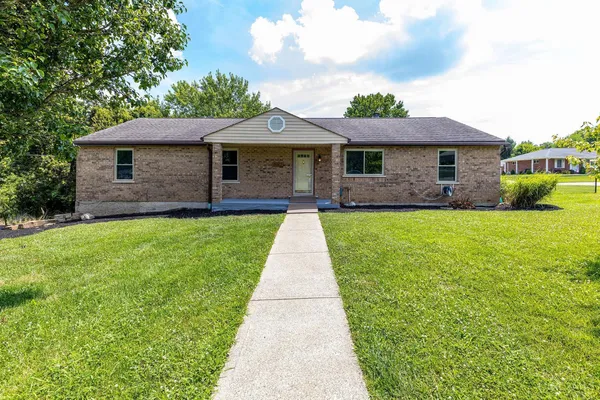 $369,000 | 6827 Perinwood Drive, Cincinnati, OH 45248