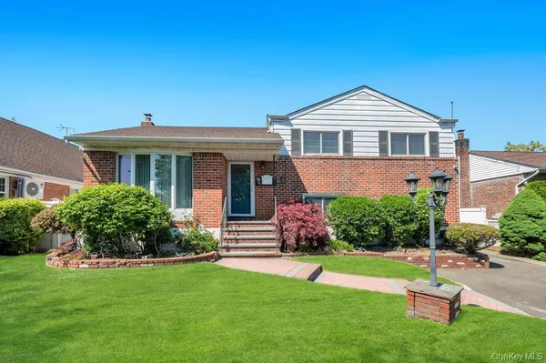 $1,100,000 | 2182 Baylis Avenue, Elmont, NY 11003