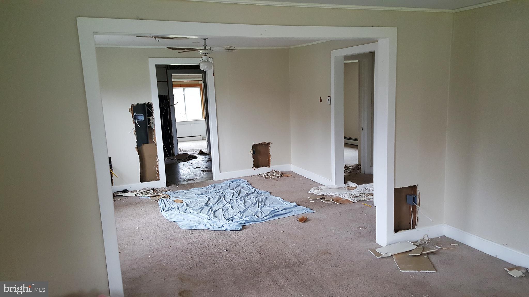 13 Sunset Road Burlington, NJ 08016 - Photo 2 of 3