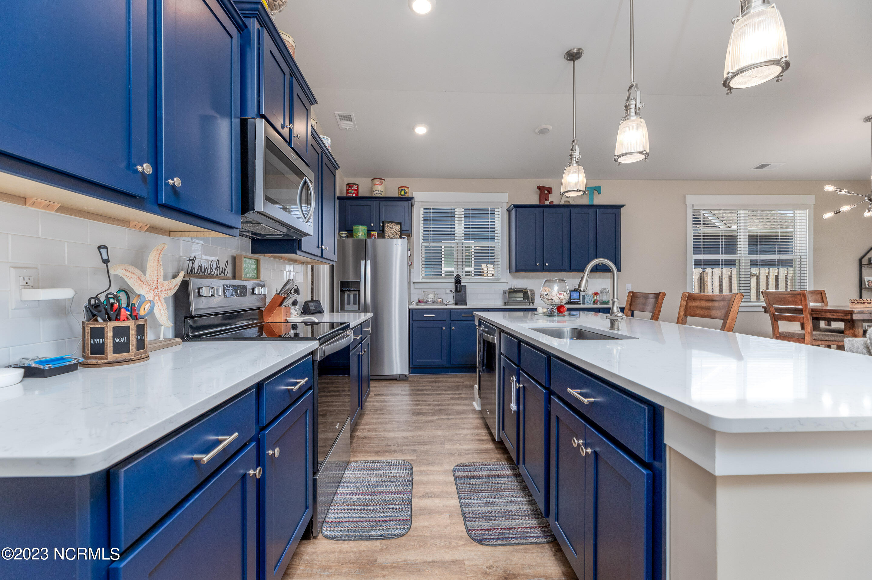 416 Edgewater Way Surf City, NC 28445 - Photo 8 of 35 Kitchen
