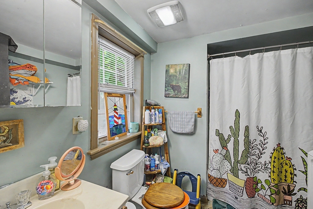 166 Summer Street Amherst, MA 01002 - Photo 11 of 23