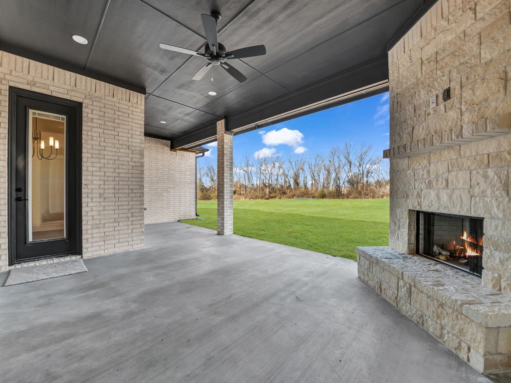212 Desperado Way Weatherford, TX 76088 - Photo 8 of 36