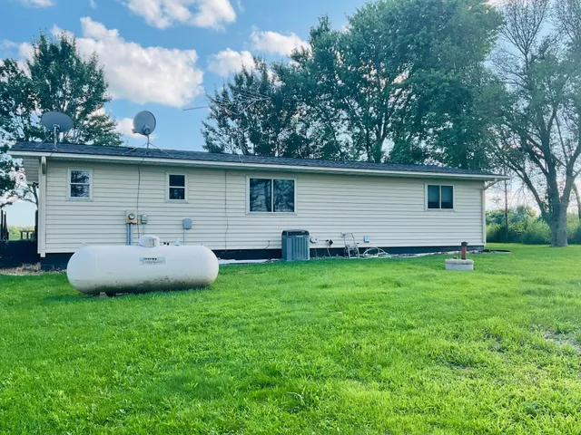 $350,000 | 2330 County Road G, Glenwood City, WI 54013