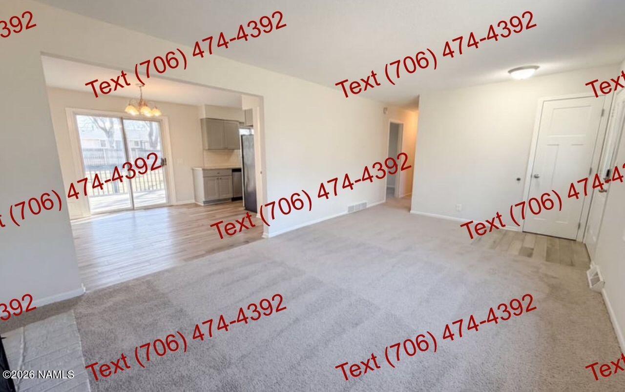 2739 North Greenfield Road Phoenix, AZ 85006 - Photo 5 of 10 1950b808-ea59-4b82-9586-cc86fc5cebb9