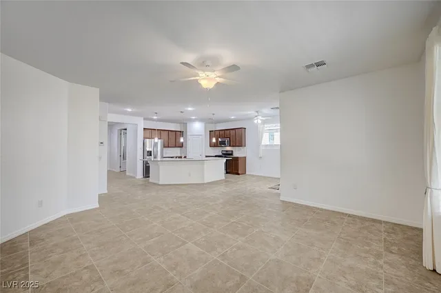 $2,550 | 7158 Manolo Street, Las Vegas, NV 89113