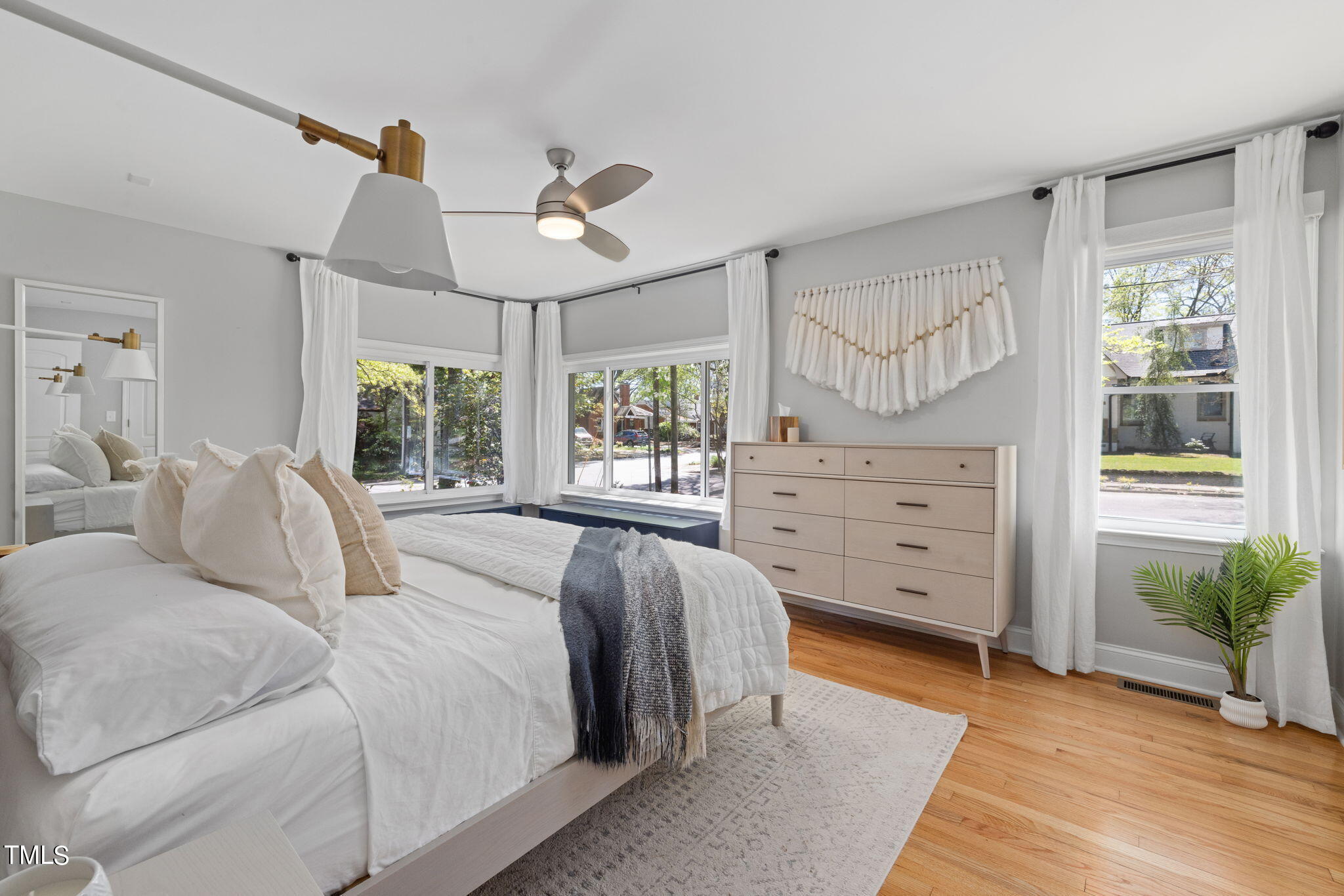 3300 Hall Place Raleigh, NC 27607 - Photo 16 of 40 Primary Bedroom