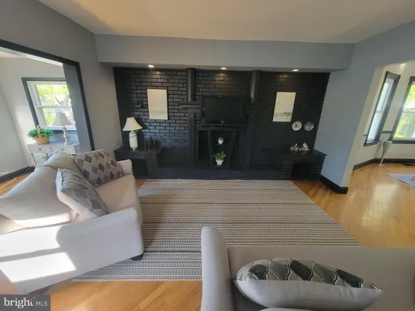 $379,999 | 54 Atlantic Avenue, Wilmington, DE 19804