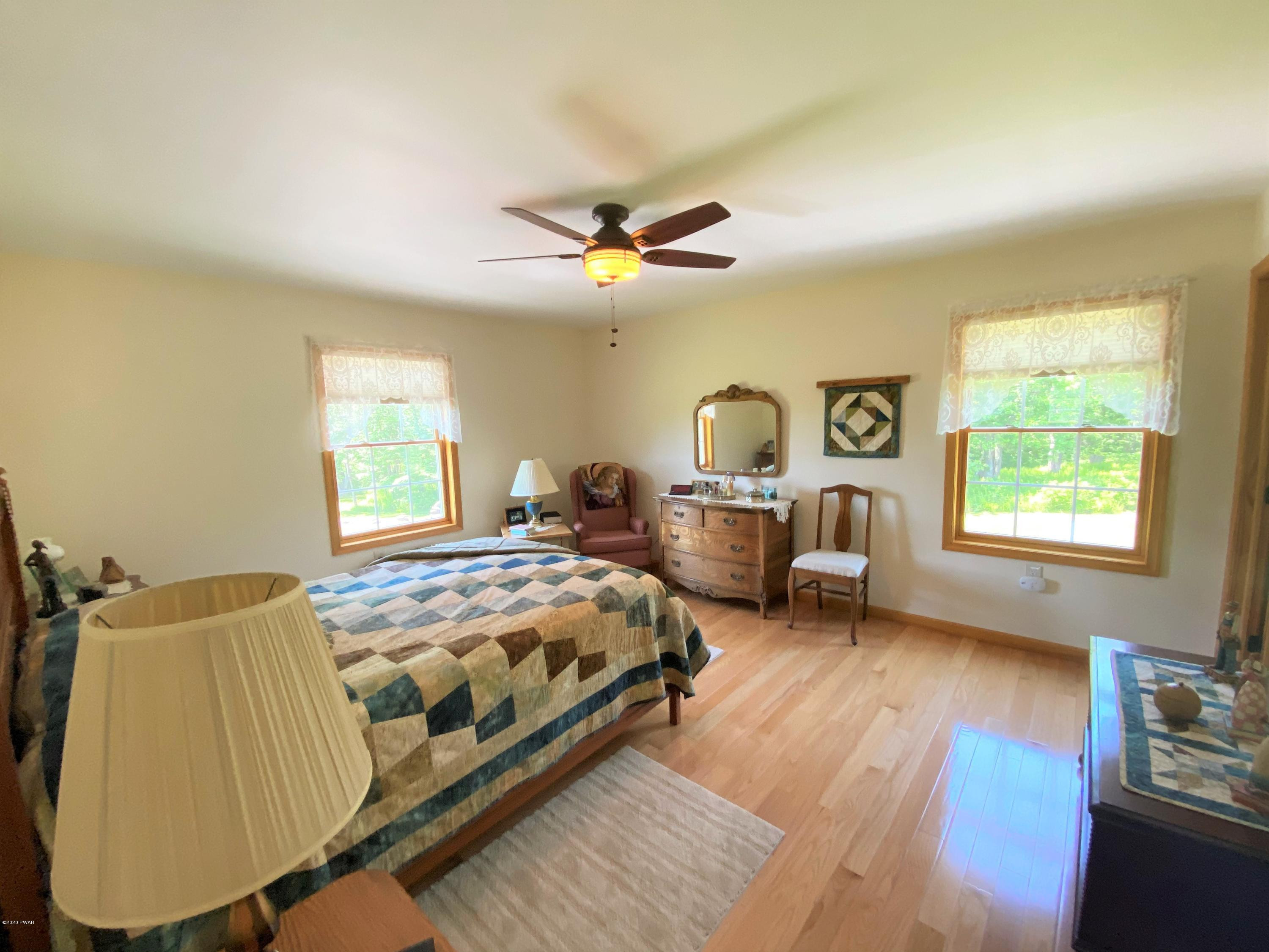 134 Romobe Lake Road Thompson, PA 18465 - Photo 30 of 93 Master bedroom