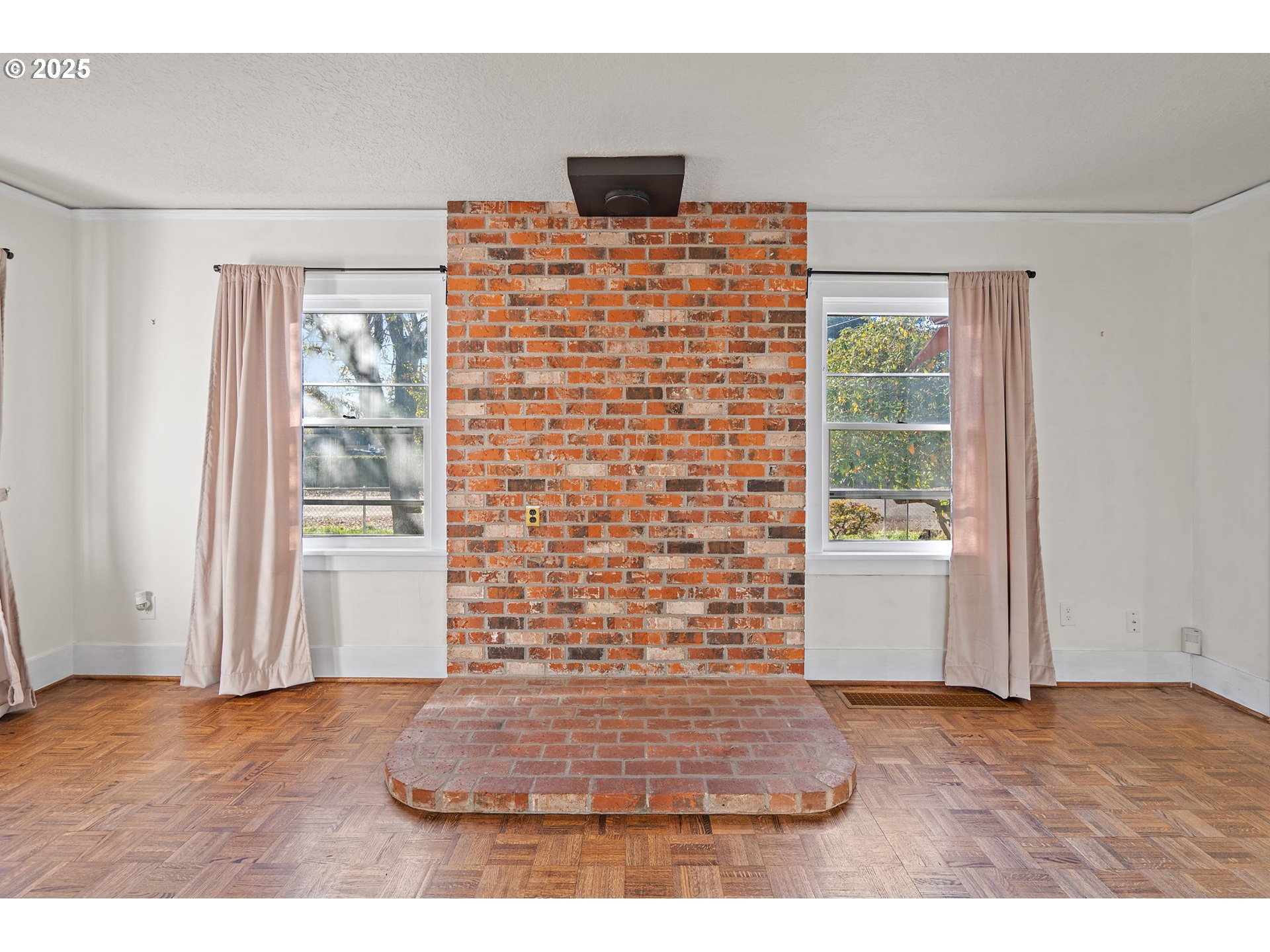 7139 Southeast 78th Avenue Portland, OR 97206 - Photo 11 of 41 a view of empty room with front door