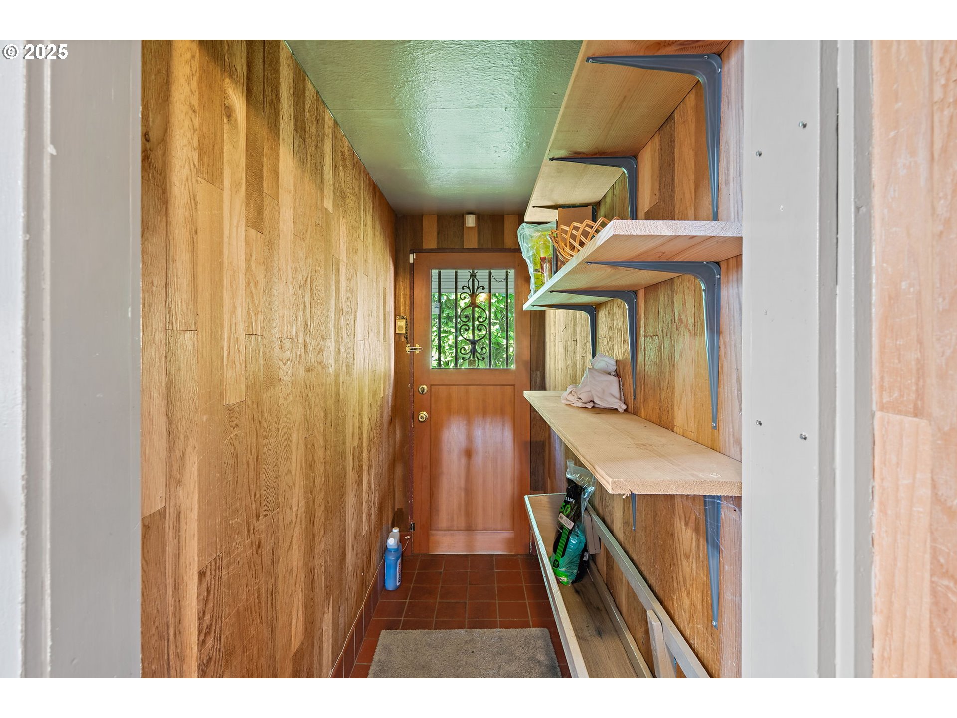 7139 Southeast 78th Avenue Portland, OR 97206 - Photo 15 of 41 a very nice looking room with a large window