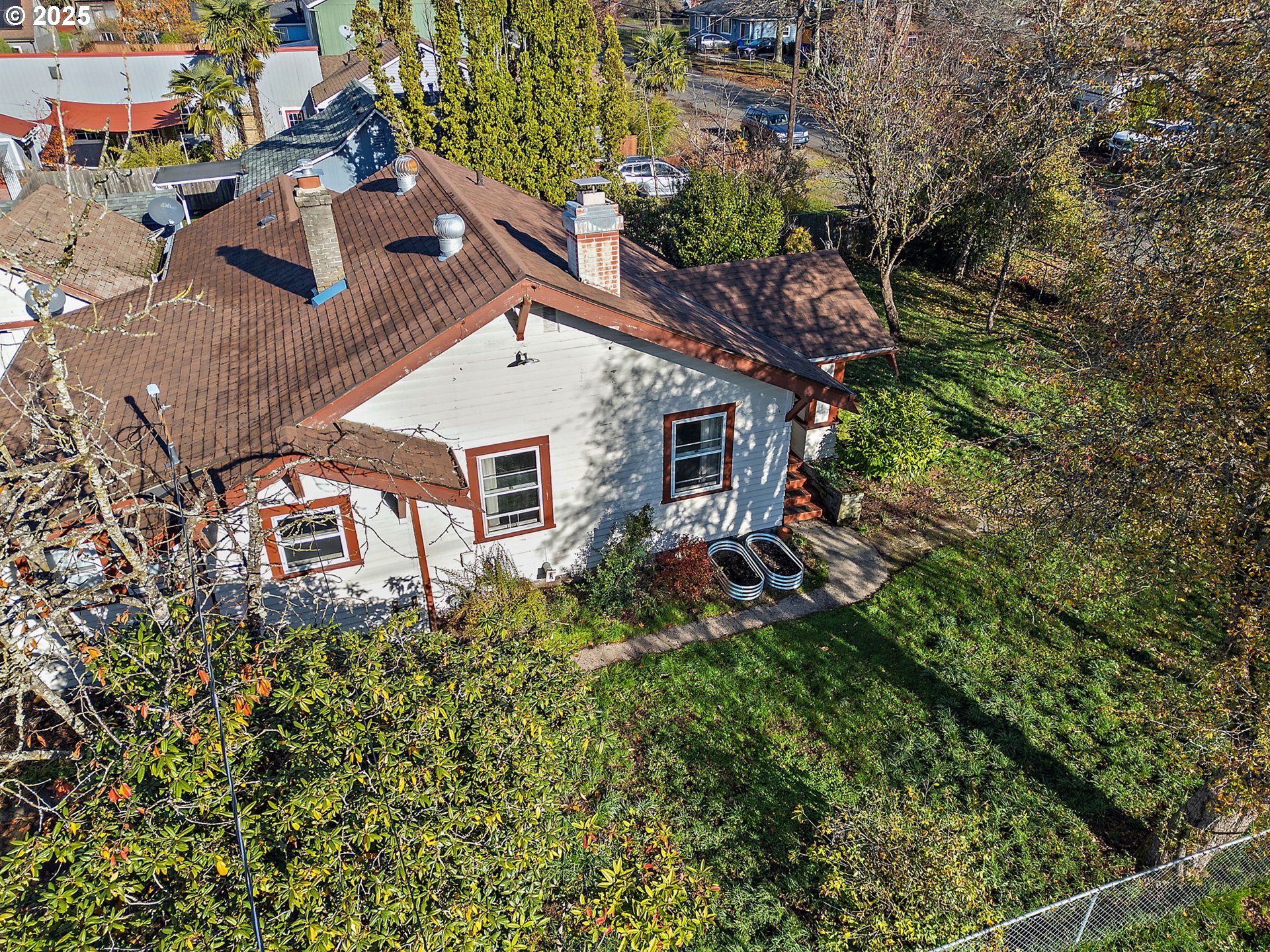 7139 Southeast 78th Avenue Portland, OR 97206 - Photo 33 of 41 an aerial view of a house with a yard