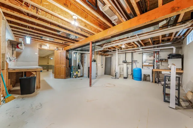 $720,000 | 4980 Broderick Road, Omro, WI 54963