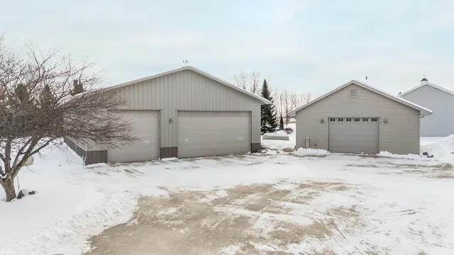 $720,000 | 4980 Broderick Road, Omro, WI 54963