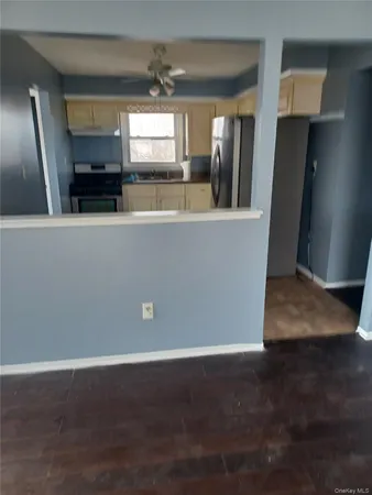 $3,500 | 1 Nicholas Avenue, Unit 2, East Rockaway, NY 11518