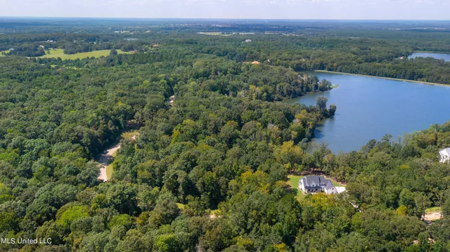 $159,900 | 138 Chestnut Hill Road, Flora, MS 39071