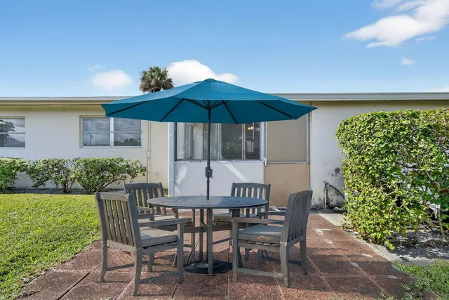 $1,350 | 2660 Barkley Drive East, Unit B, West Palm Beach, FL 33415