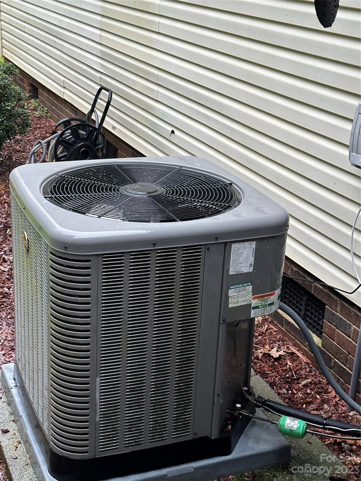 7289 Pyramid Road Hickory, NC 28602 - Photo 17 of 17 a close view of a sink