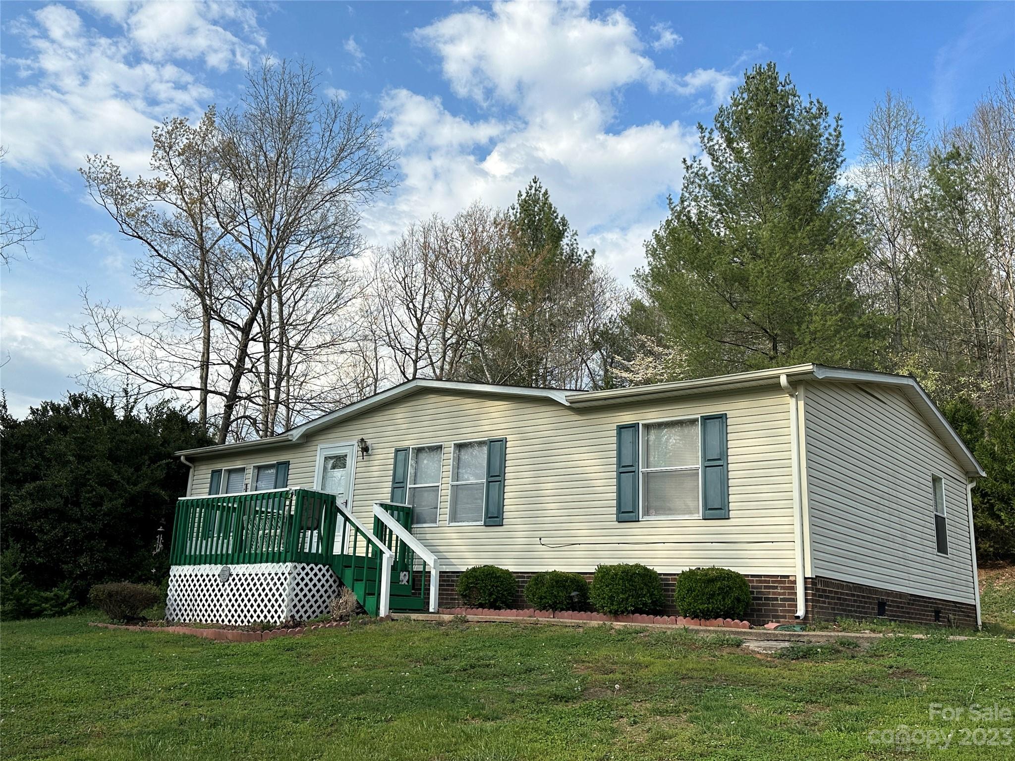 7289 Pyramid Road Hickory, NC 28602 - Photo 3 of 17 a front view of a house with a yard