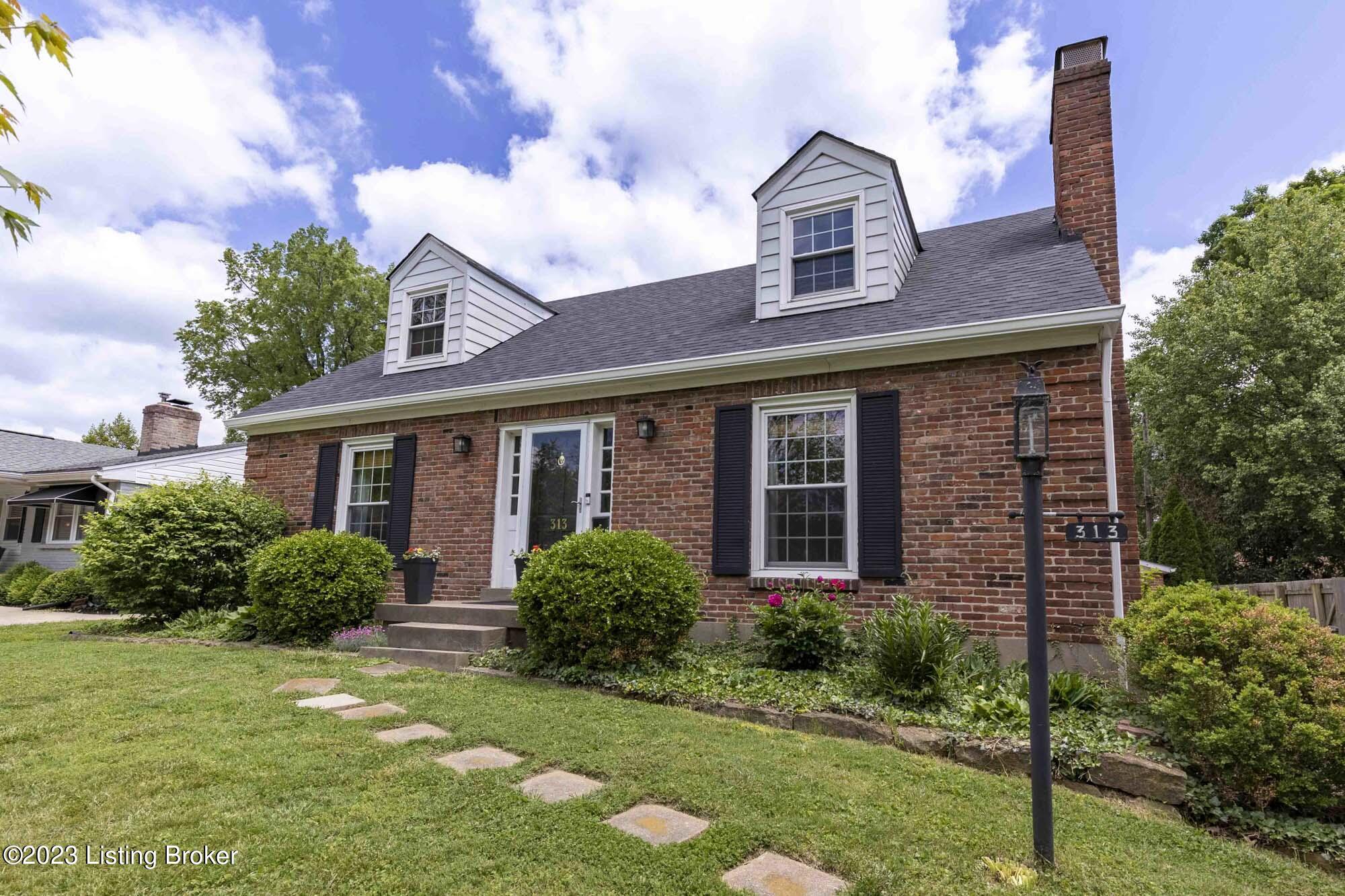 313 Biltmore Road Louisville, KY 40207 - Photo 2 of 58 Biltmoor002