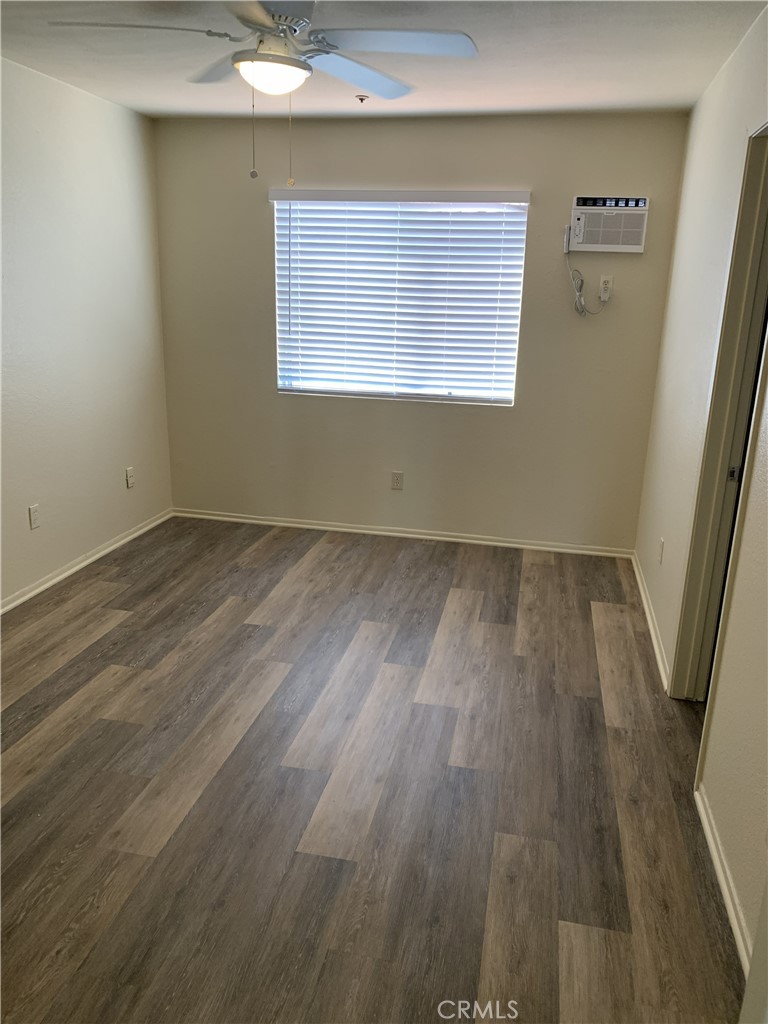 7232 Exeter Street, Unit 9 Paramount, CA 90723 - Photo 6 of 10 Gallery Image 6