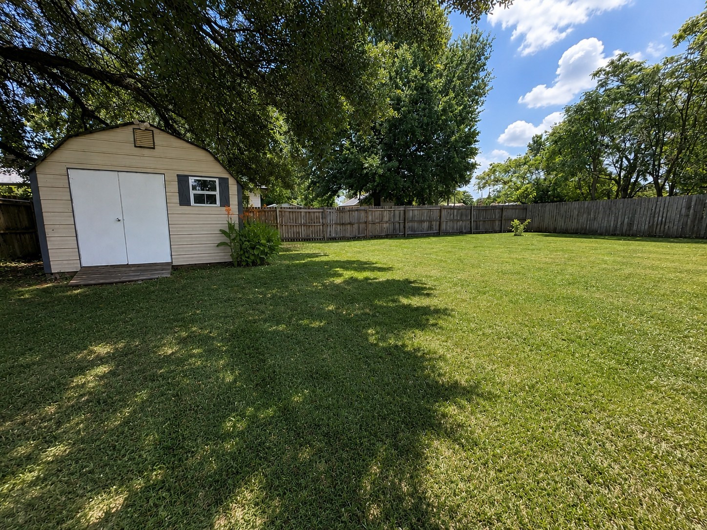 416 Division Street Jewett, TX 75846 - Photo 28 of 38 a front view of a house with a yard