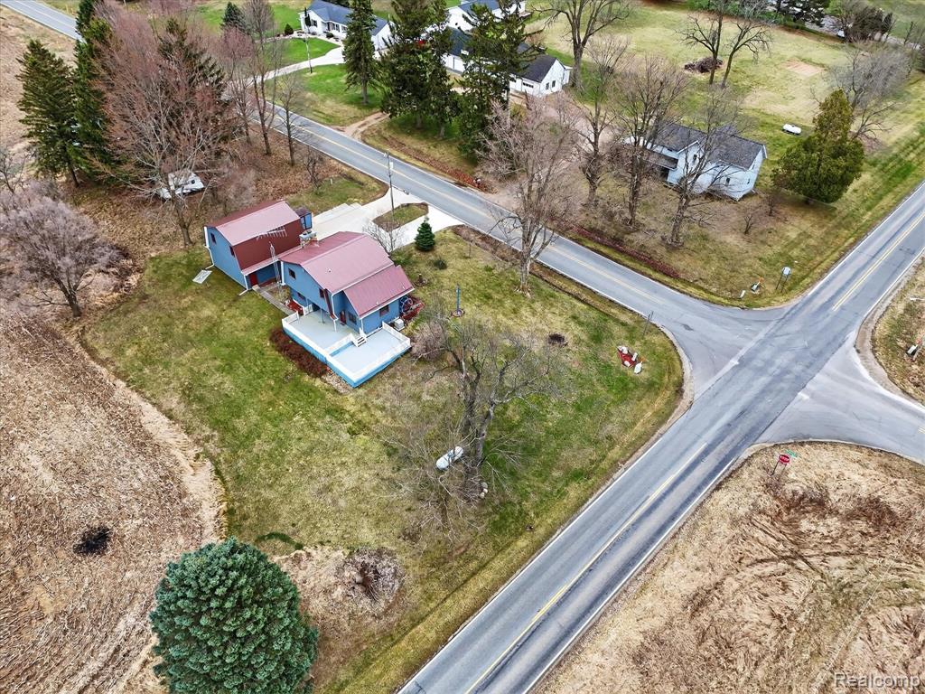 992 West Bennington Road Owosso, MI 48867 - Photo 50 of 61