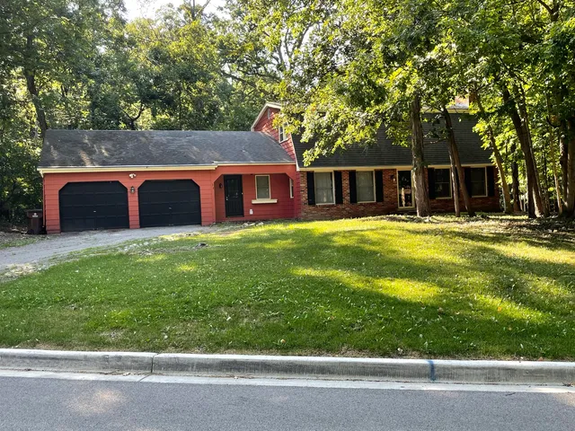 $269,000 | 32 Braeburn Drive, Park Forest, IL 60466