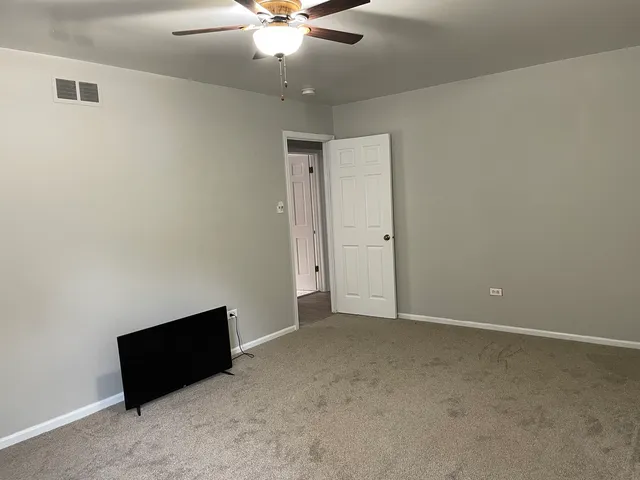 $269,000 | 32 Braeburn Drive, Park Forest, IL 60466