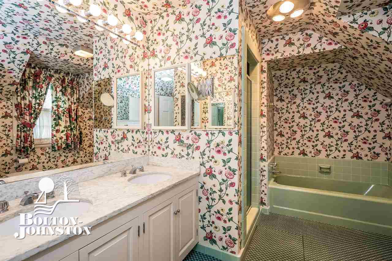 360 Provencal Road Grosse Pointe, MI 48236 - Photo 34 of 78 Master Bath