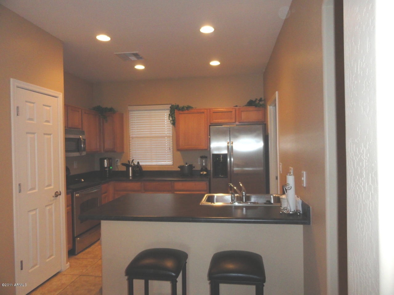 10213 West Chipman Road Tolleson, AZ 85353 - Photo 2 of 10 Awesome Step-Saving Kitchen
