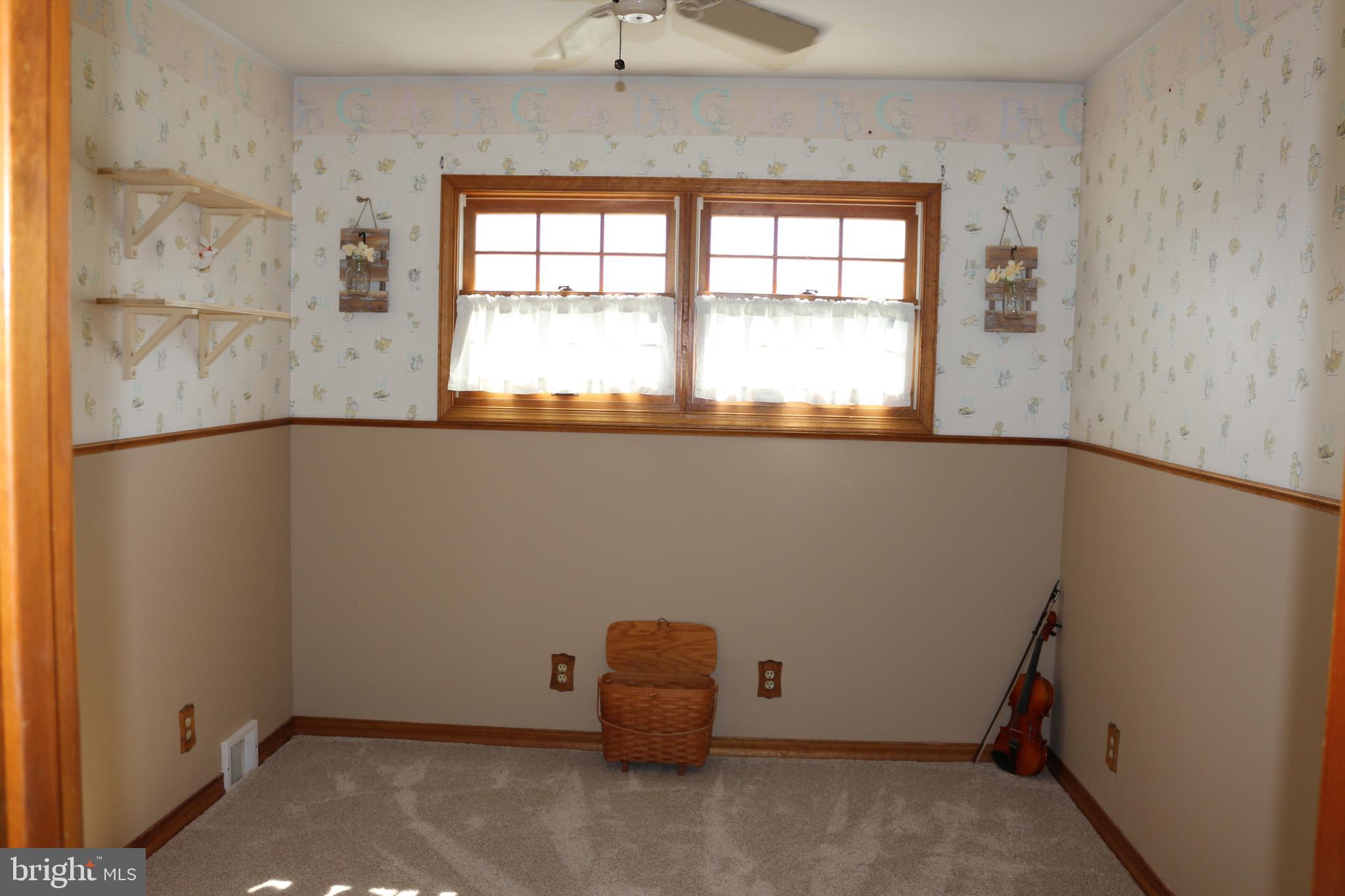 1017 Coronet Road Warminster, PA 18974 - Photo 16 of 24