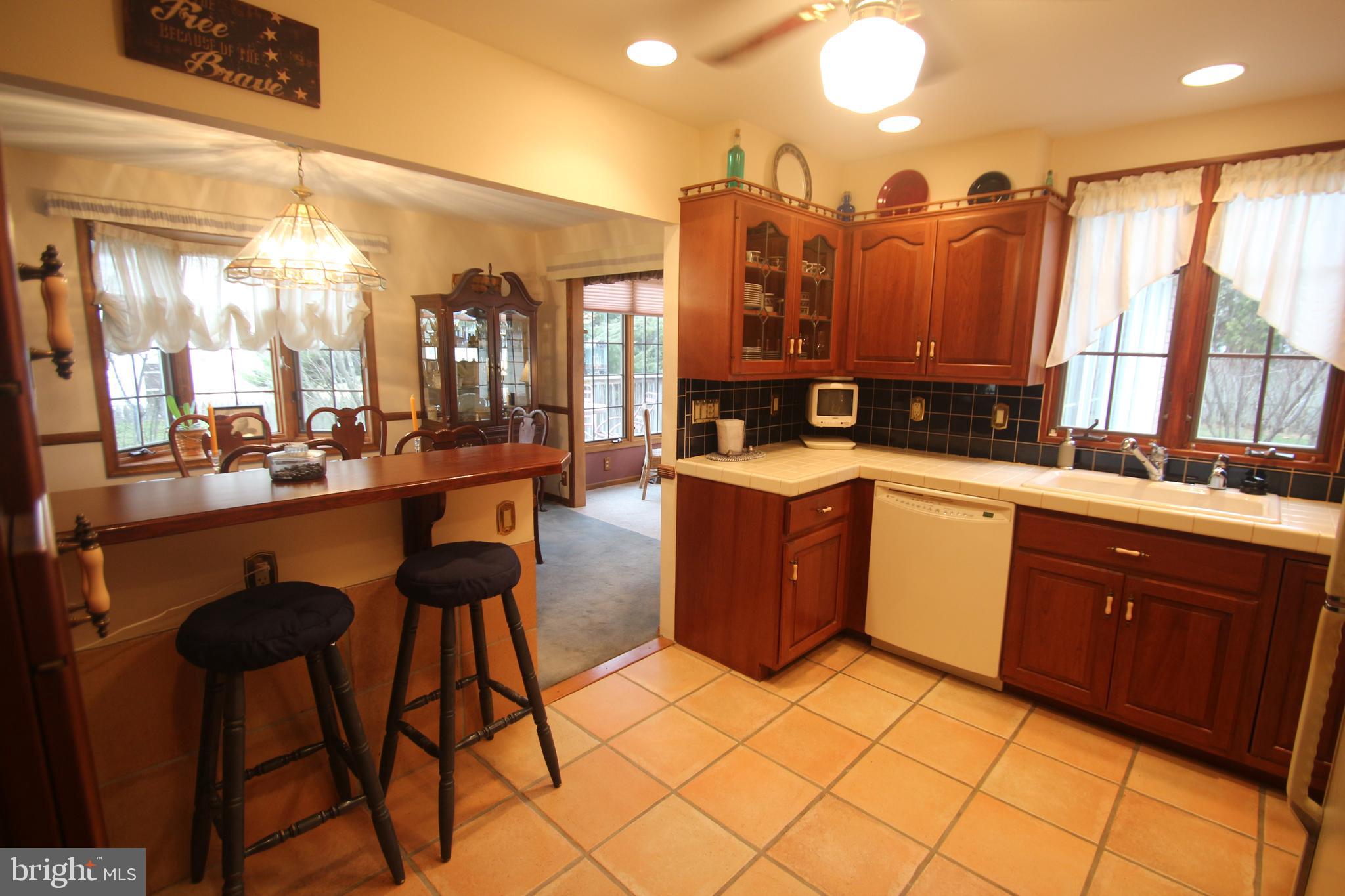 1017 Coronet Road Warminster, PA 18974 - Photo 8 of 24