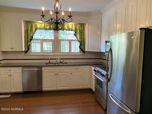 2006 Hermitage Road Northwest Wilson, NC 27896 - Photo 11 of 61 KITCHEN