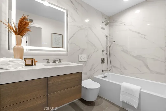 $2,395,000 | 78 Pelican Court, Newport Beach, CA 92660