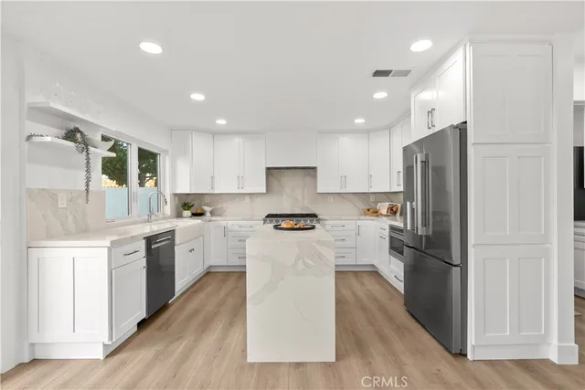 $2,395,000 | 78 Pelican Court, Newport Beach, CA 92660