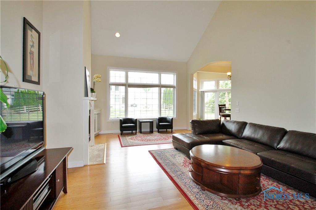 2514 Spruce Loop Road Sylvania, OH 43560 - Photo 12 of 35 Gallery Image 12