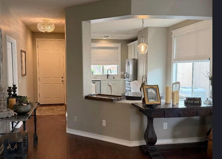 12767 West Lowden Road Peoria, AZ 85383 - Photo 5 of 48 Photo #5
