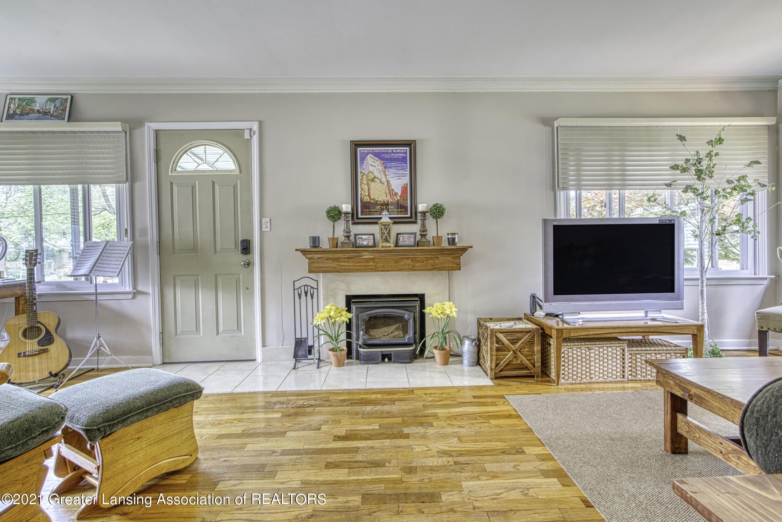 2116 Wabash Road Lansing, MI 48910 - Photo 3 of 35 DSC04482_27