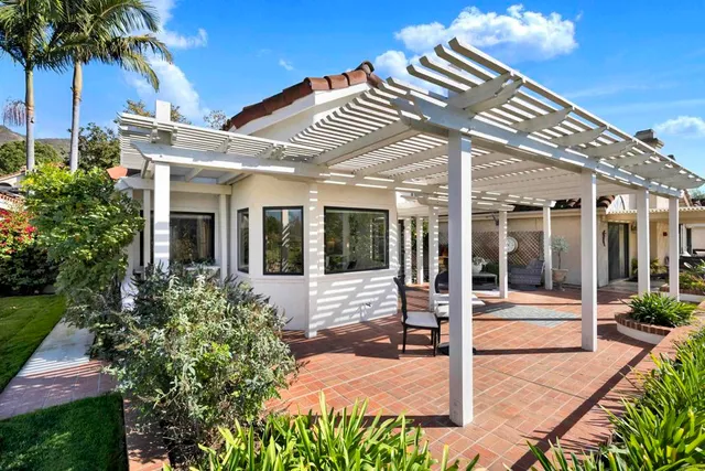 $1,050,000 | 29122 Laurel Valley Drive, Vista, CA 92084