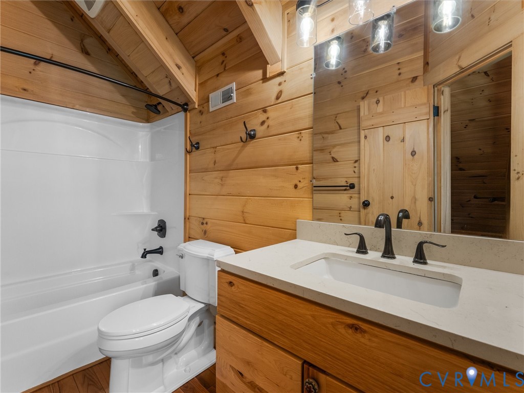 663 Covered Bridge Road Kents Store, VA 23084 - Photo 57 of 82 Second Floor Full Bath