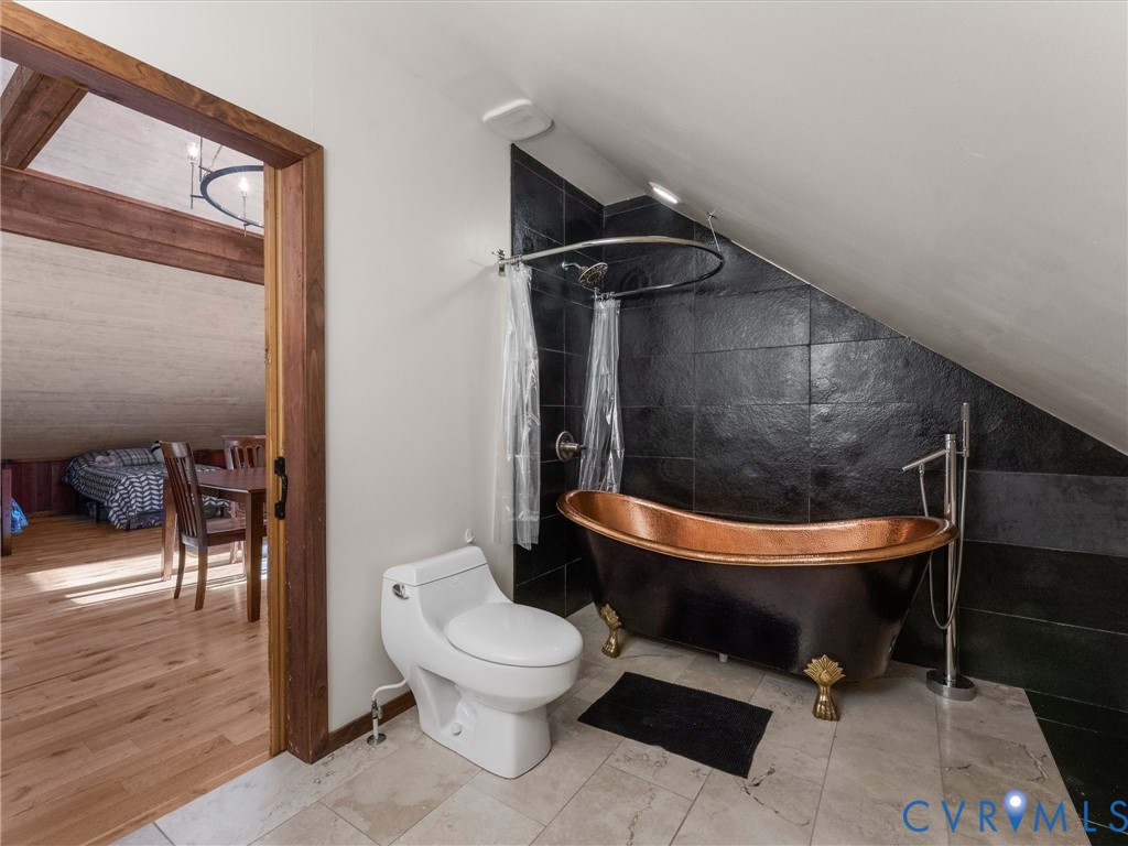 663 Covered Bridge Road Kents Store, VA 23084 - Photo 66 of 82 Guest Suite