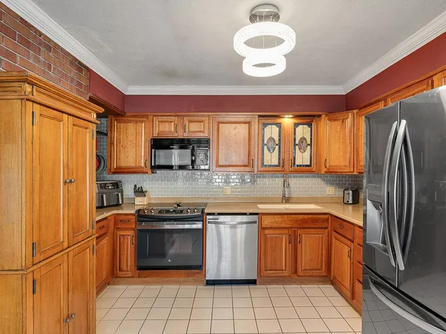 $525,000 | 137 St Albans Road, Swanton, VT 05488