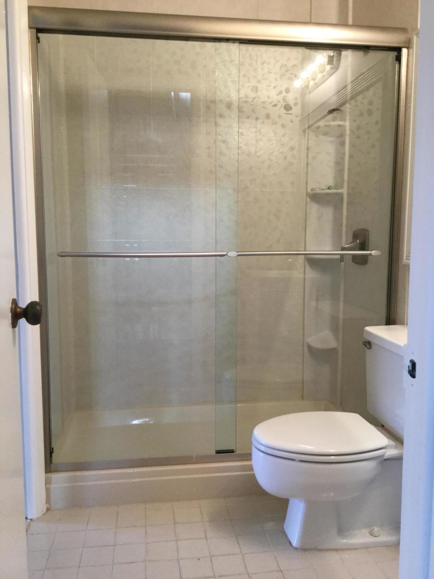 2465 Southridge Road Delray Beach, FL 33444 - Photo 17 of 30 First Floor Bathroom
