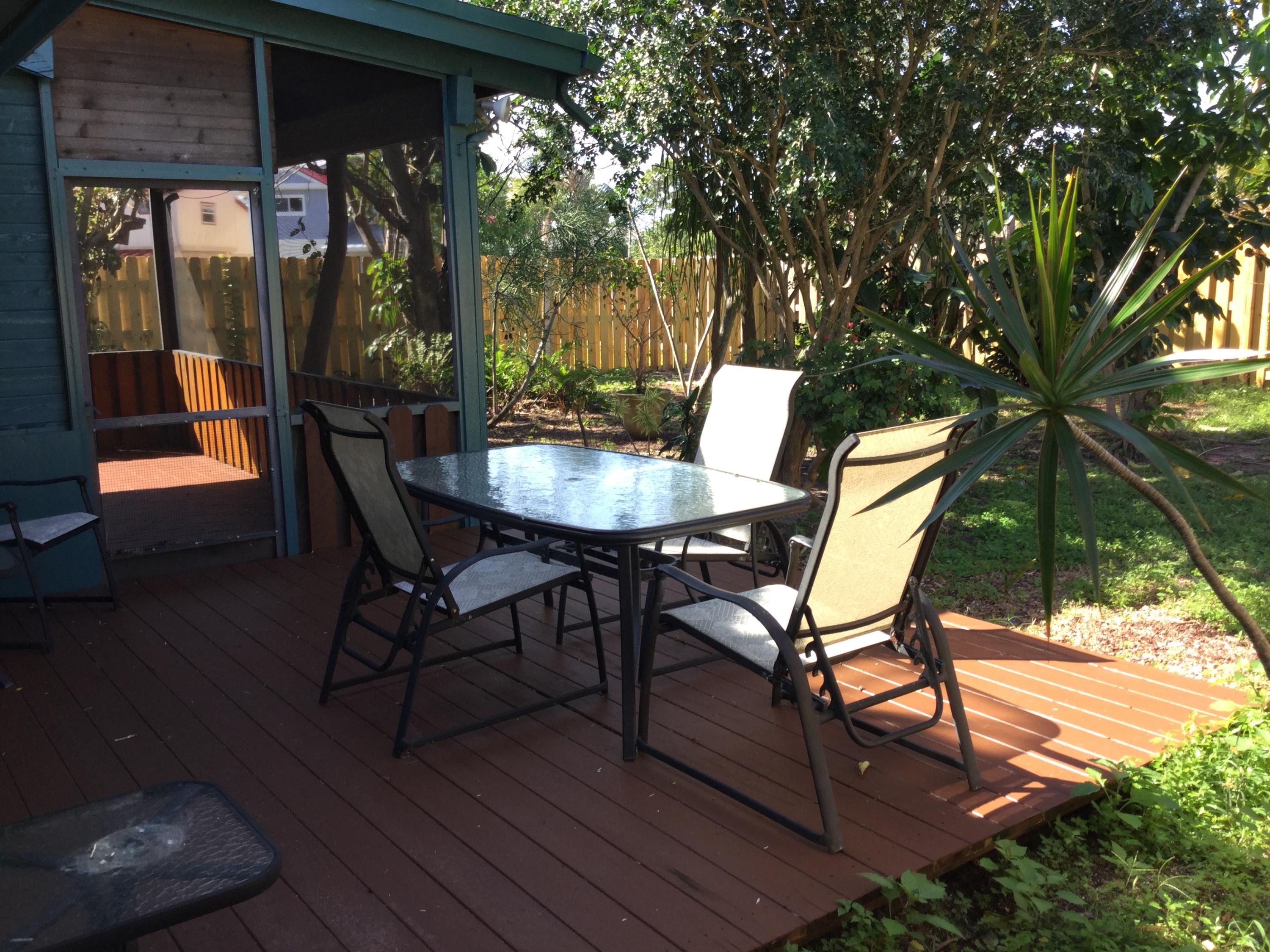 2465 Southridge Road Delray Beach, FL 33444 - Photo 26 of 30 Outside deck patio dining