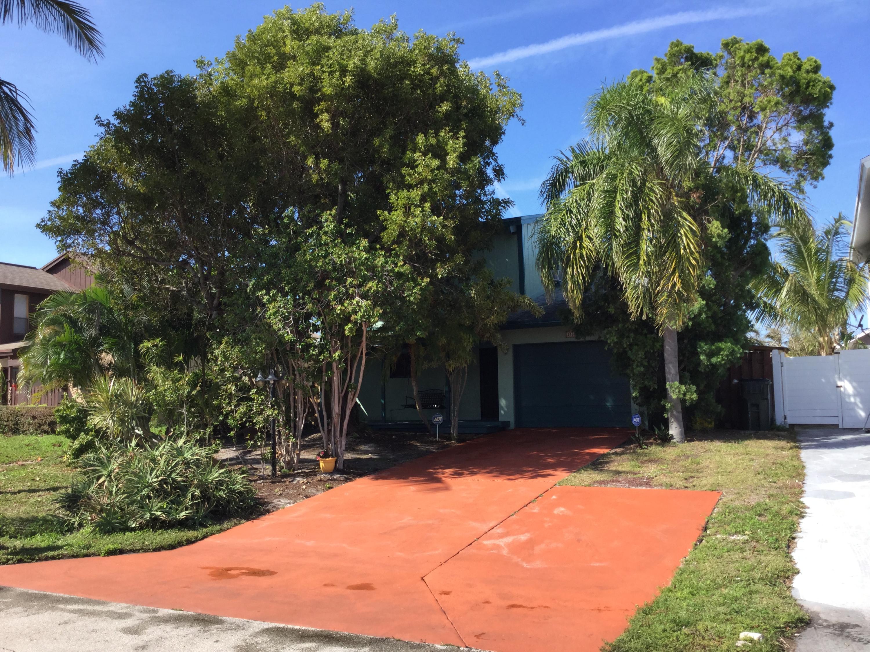 Driveway with extra parking