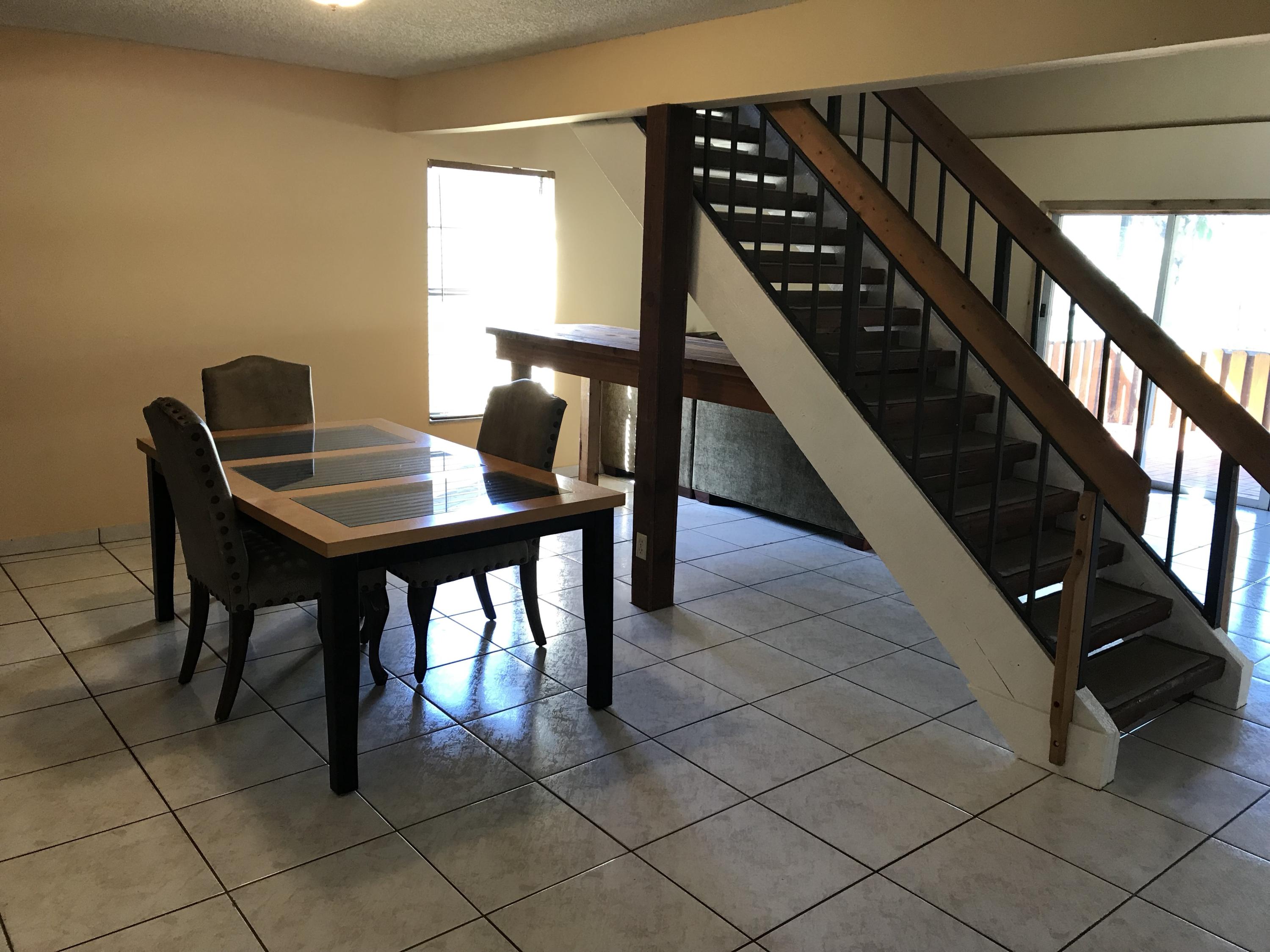 2465 Southridge Road Delray Beach, FL 33444 - Photo 10 of 30 Dining area
