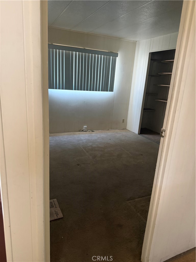 9391 California Avenue, Unit 13 Riverside, CA 92503 - Photo 7 of 11