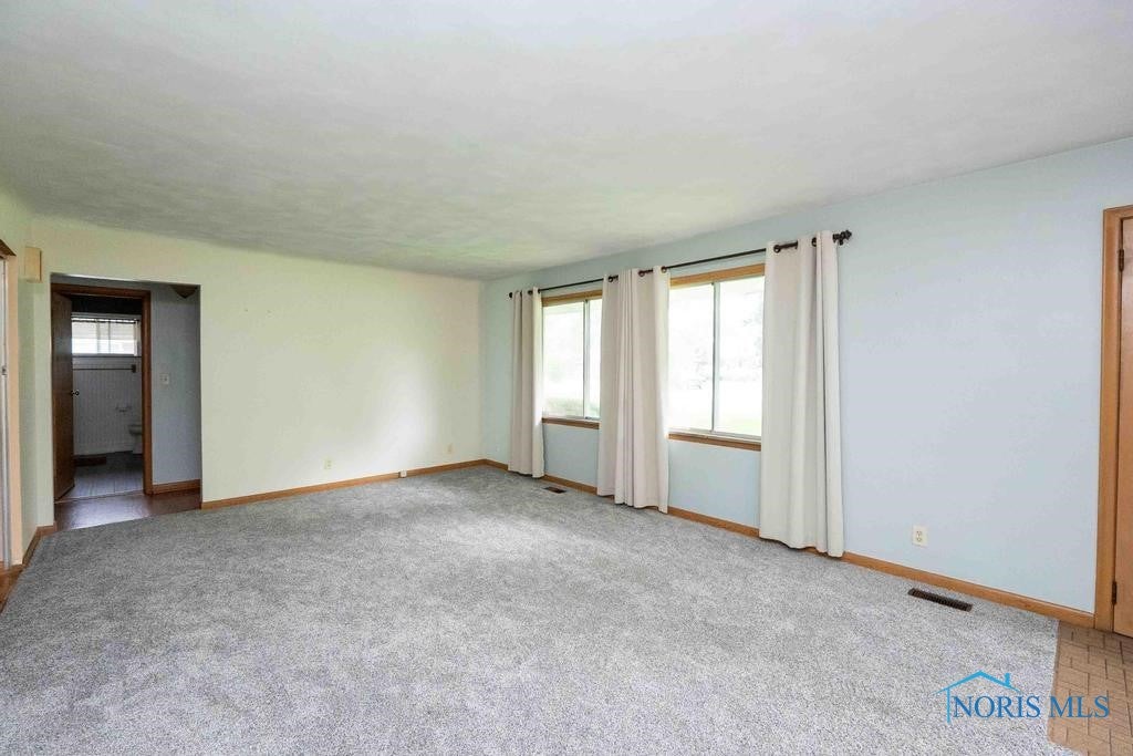 1527 Lockwood Road Findlay, OH 45840 - Photo 7 of 42 Gallery Image 7