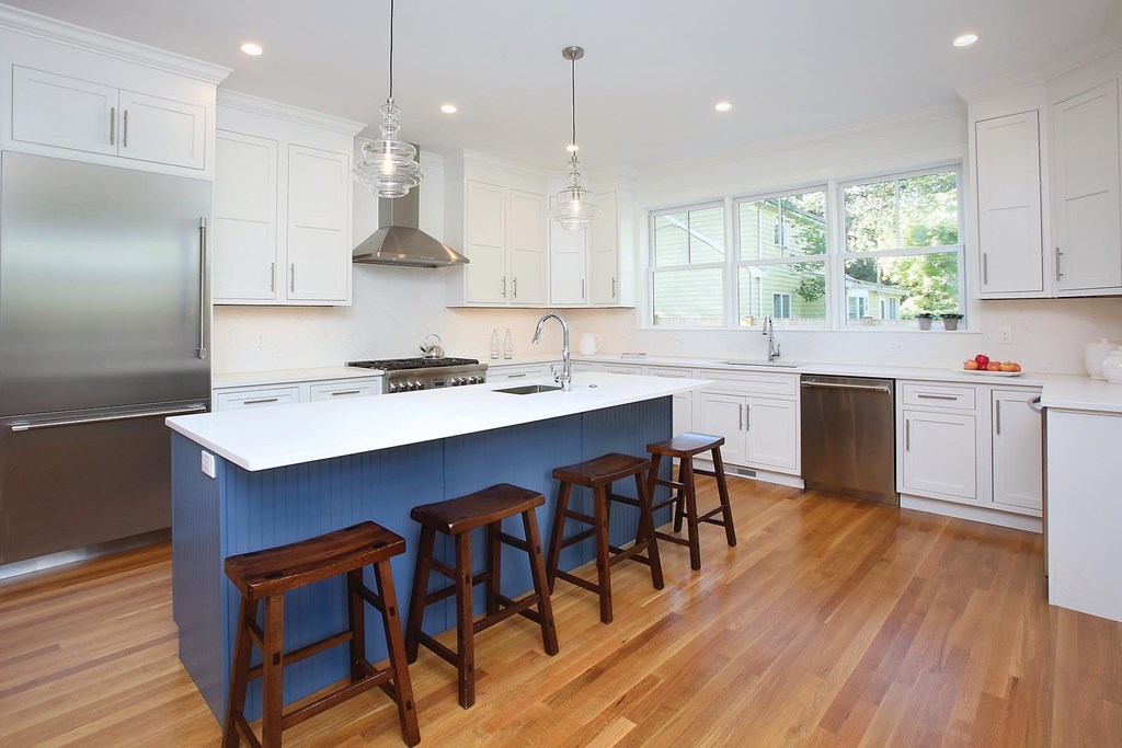 33 Page Road, Unit 1 Newton, MA 02460 - Photo 3 of 14 Gallery Image 3