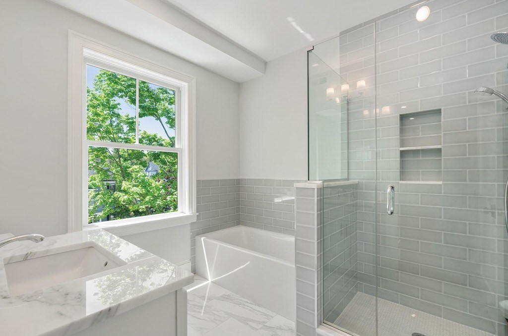 33 Page Road, Unit 1 Newton, MA 02460 - Photo 6 of 14 Gallery Image 6